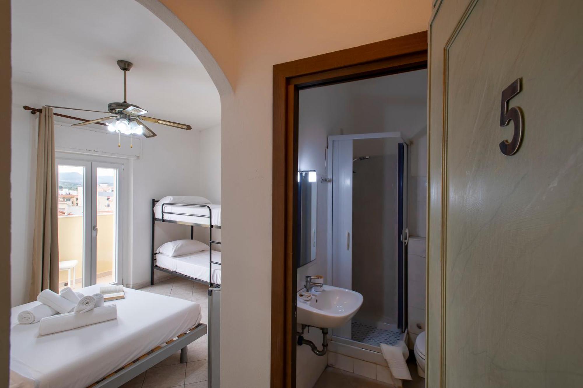Oasis Guest House 阿尔盖罗 外观 照片